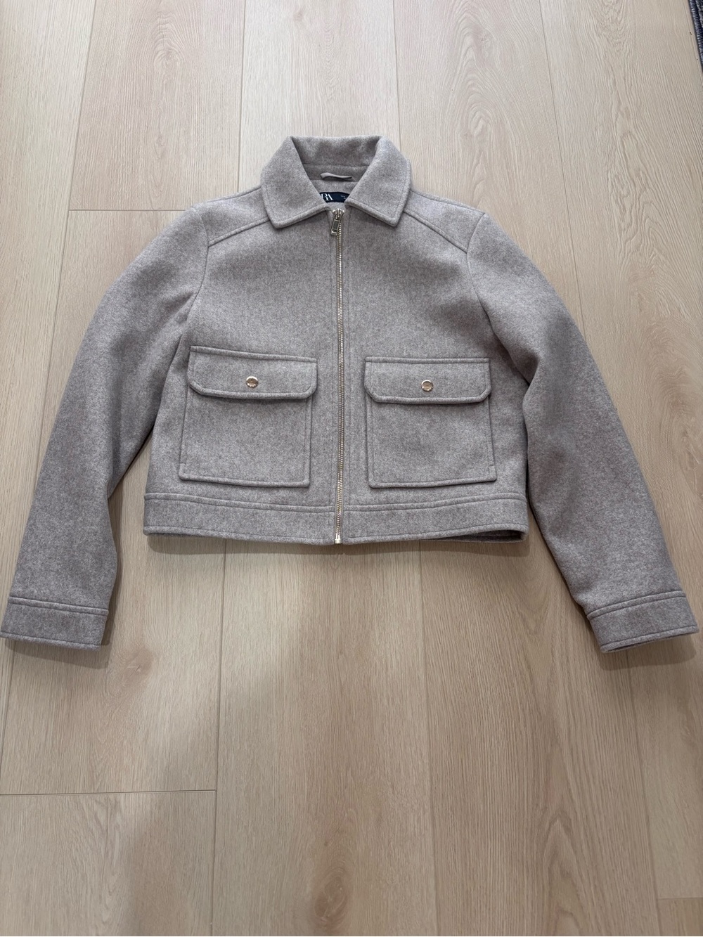 ZARA Cropped Utility Jacket in Light Taupe with Front Zip